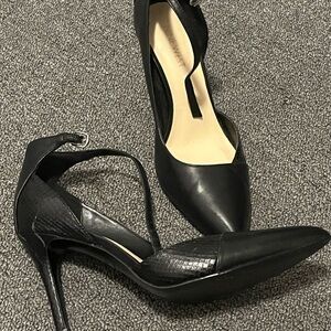 BLACK Nine West Heels Size 6.5
